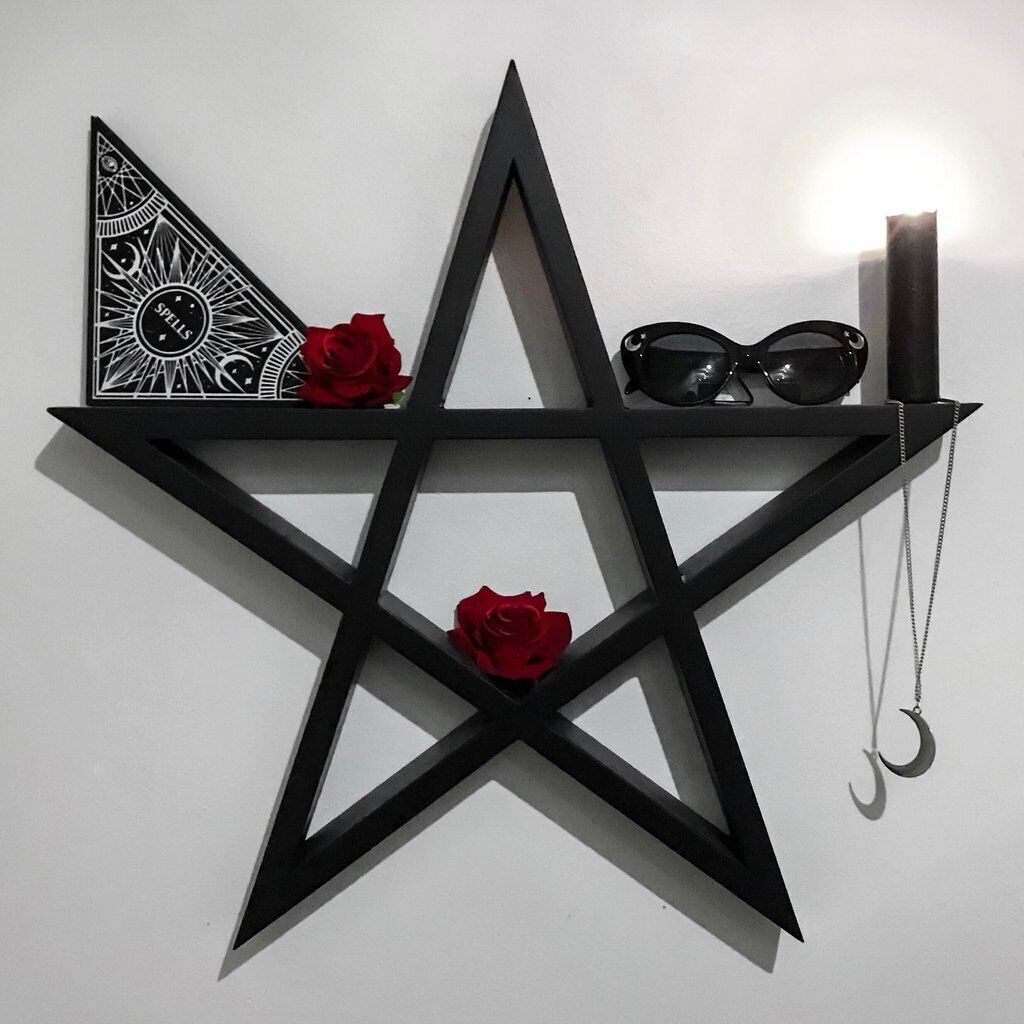 Lovely Wicca Pentacle Shelve