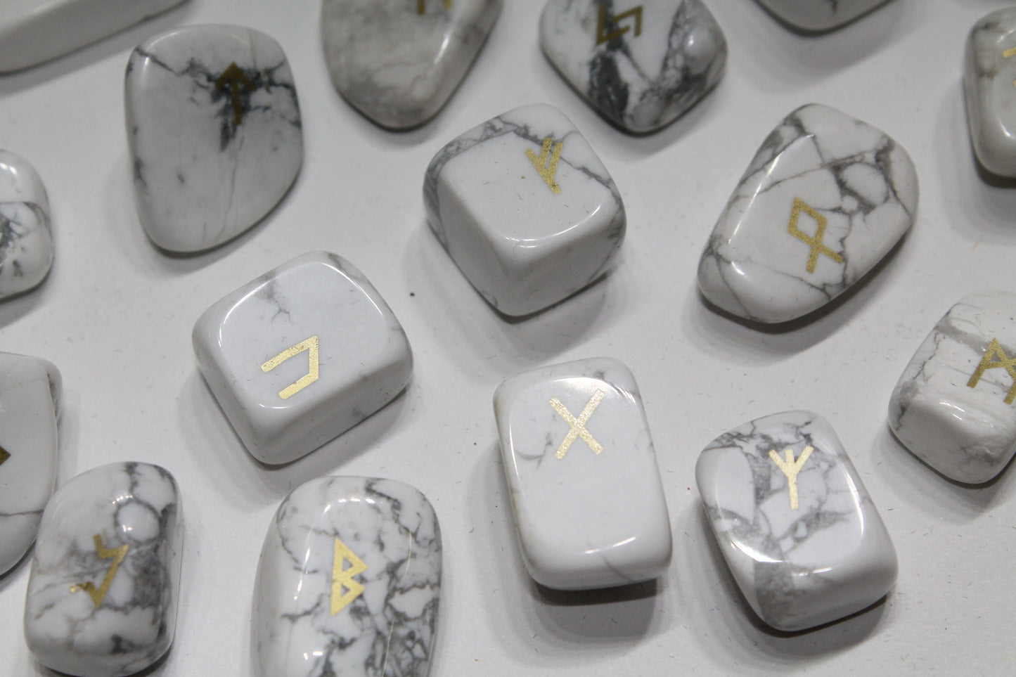 Beautiful Howlite Runes Set Divination
