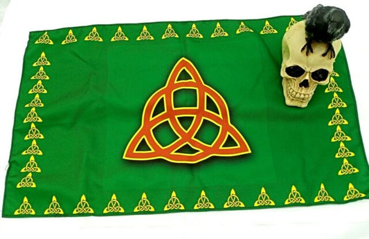 Triquetra Green Altar Cloth Mat